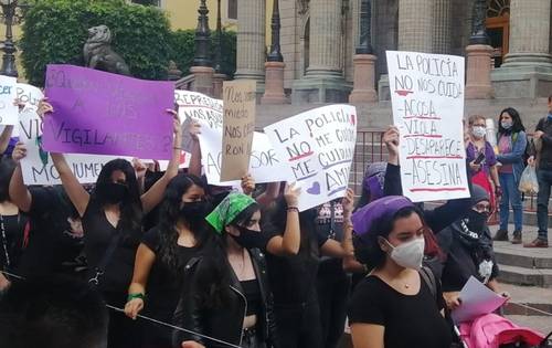 IMAGEN DEL DÍA | Protestan en Guanajuato por represión a mujeres en León