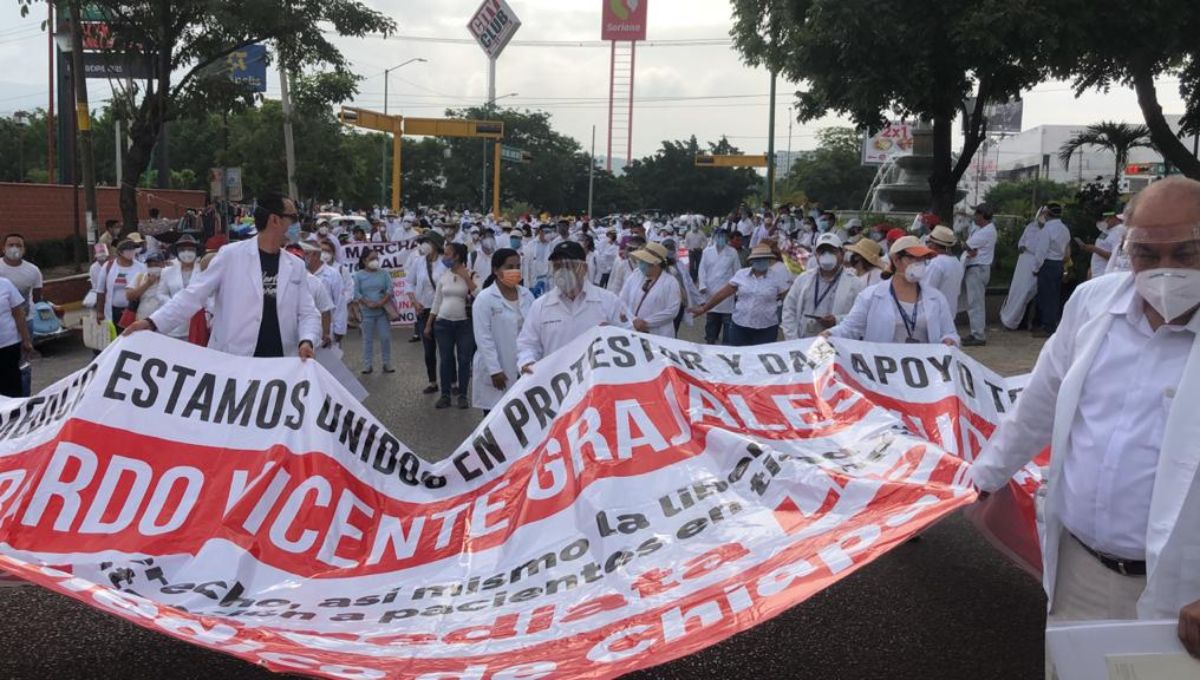 IMAGEN DEL DÍA | Se extienden las protestas por el médico acusado de “abuso de autoridad” en Chiapas