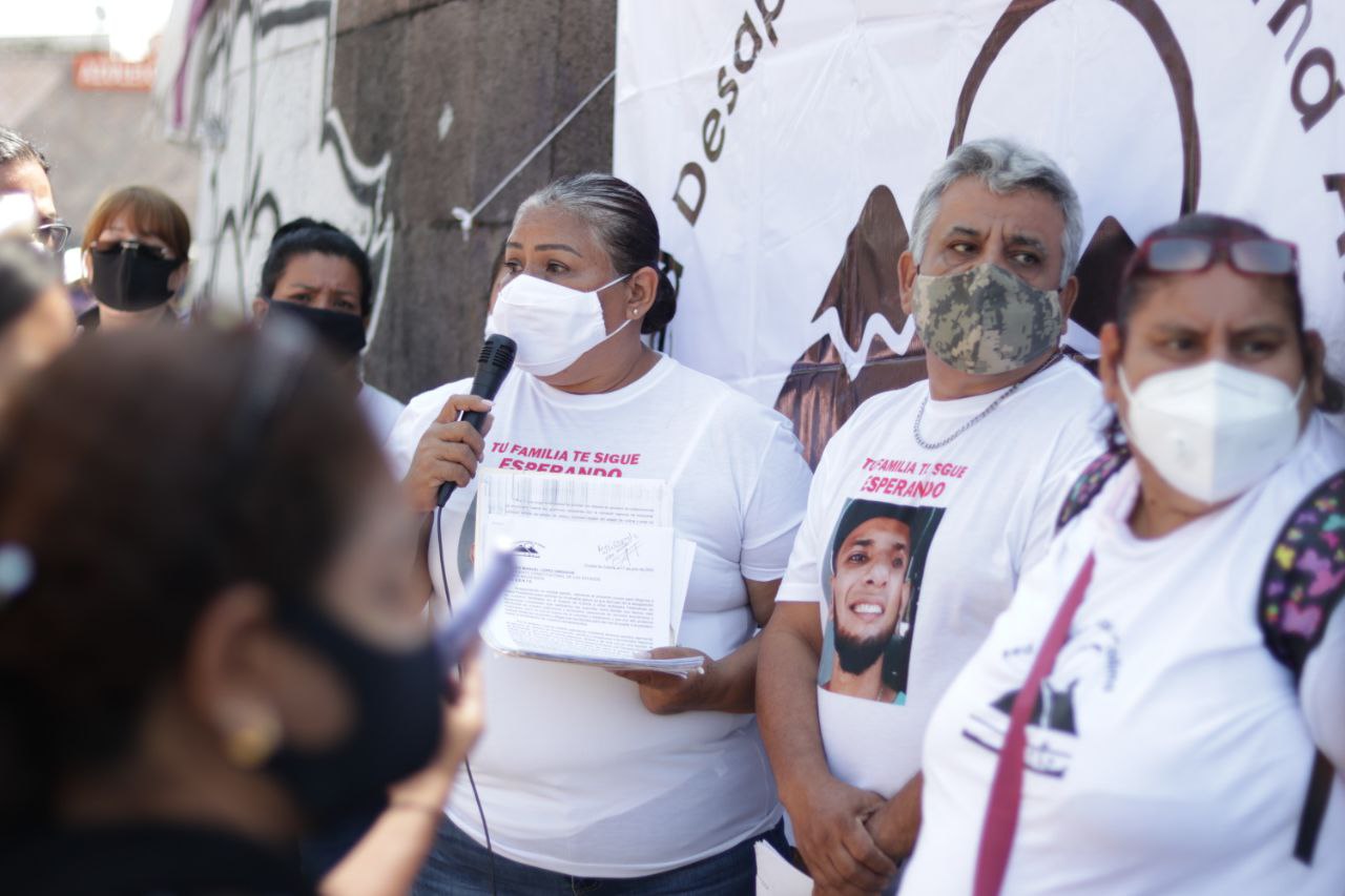 IMAGEN DEL DÍA | La Red Desaparecidos en Colima pide búsqueda en campo en Jalisco