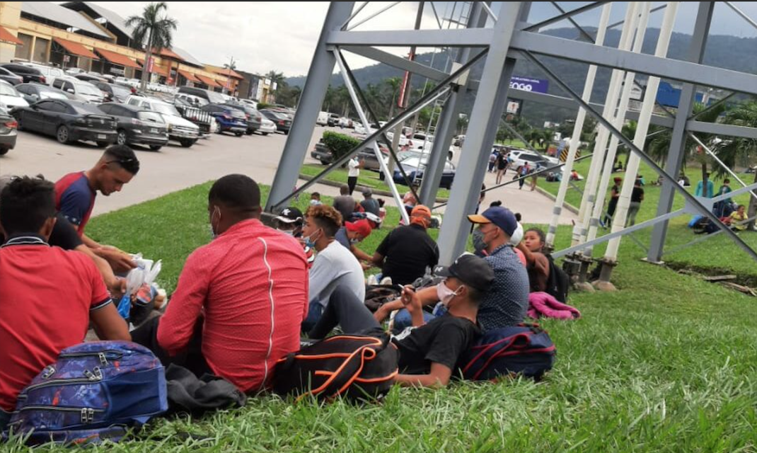 IMAGEN DEL DÍA | Caravana migrante se alista y México blinda frontera
