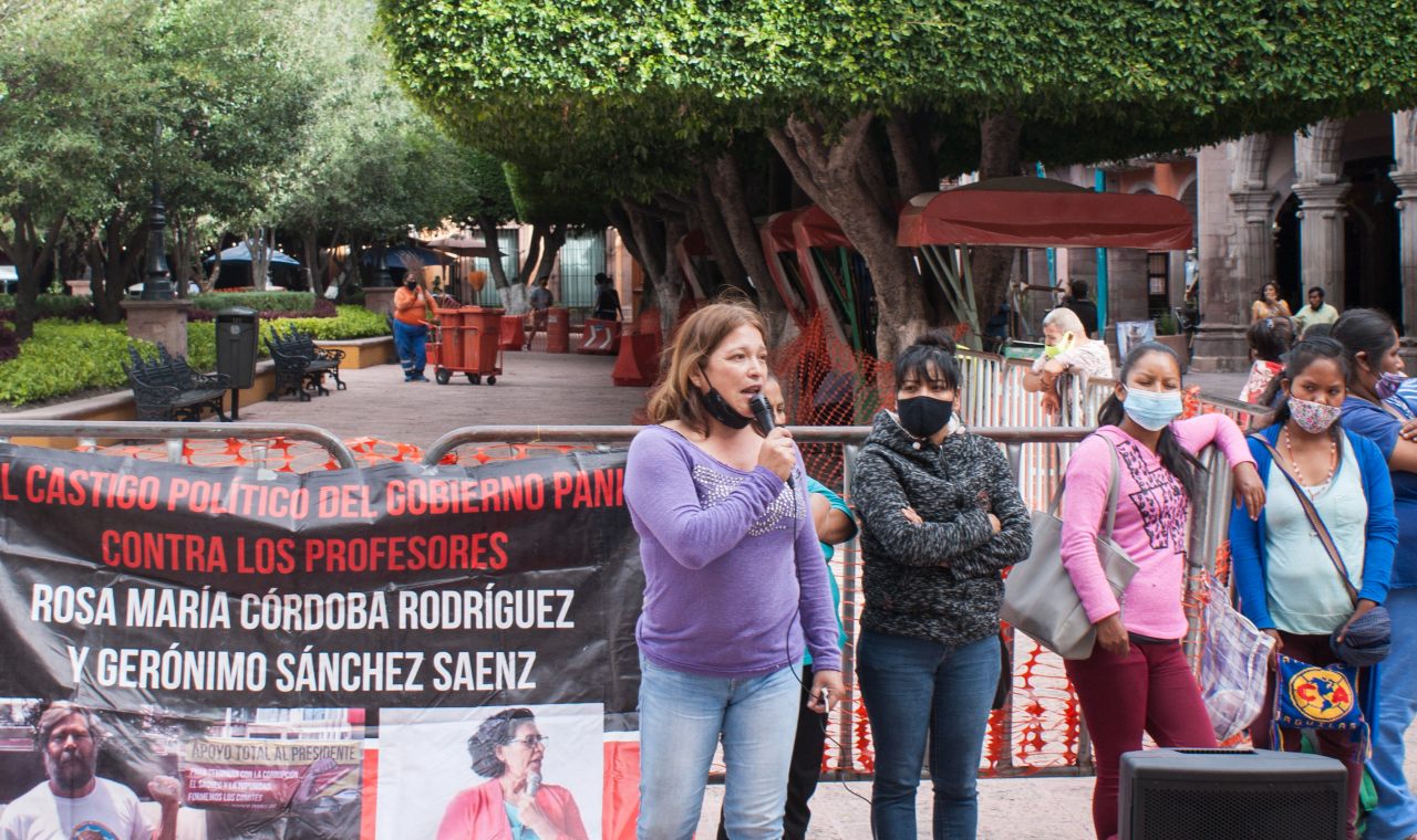 FRASE DEL DÍA | «Al gobierno no le gusta que las comunidades conozcan sus derechos, por eso nos reprimen»: Rosa, maestra en Querétaro