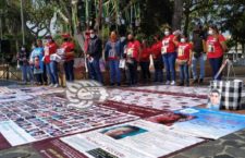 IMAGEN DEL DÍA | Familiares de desaparecidos recuerdan a sus seres queridos, en Poza Rica