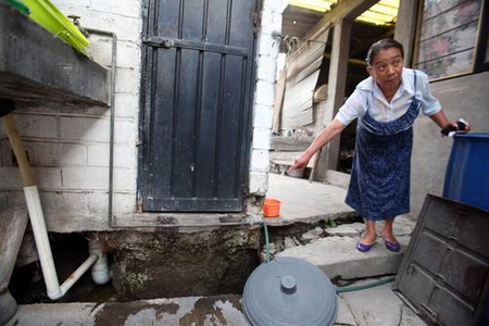 En riesgo inminente de derrumbarse, 250 viviendas en zona de Iztapalapa