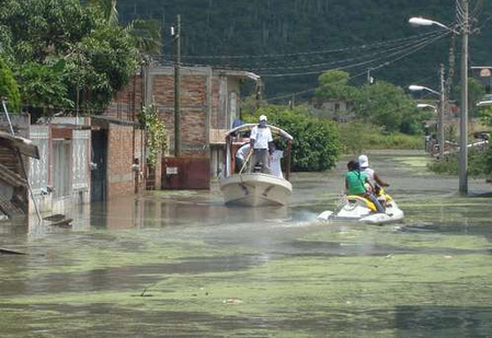 Estragos del desbordamiento de la Laguna Negra debido a las intensas lluvias/Foto: Óscar Alvarado