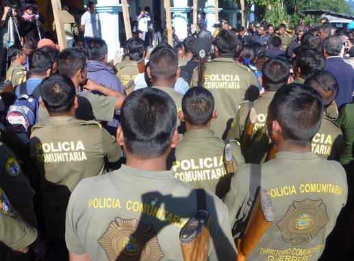 La CRAC-policía comunitaria, en peligro/Gilberto López y Rivas/La Jornada