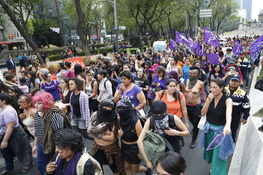Marchan contra el acoso sexual un año después de la «Primavera Violeta»