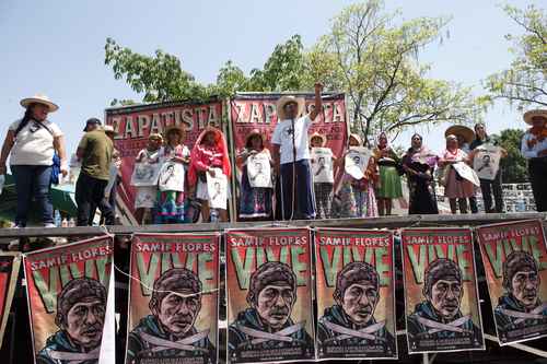 q El Frente de Pueblos en Defensa de la Tierra y el Agua de Morelos, Puebla y Tlaxcala conmemoró el 100 aniversario del asesinato de Emiliano Zapata en Chinameca.