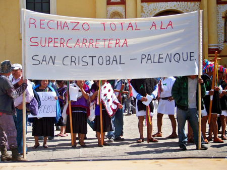 IMAGEN DEL DÍA | Habitantes de San Juan Cancuc rechazan construcción de autopista San Cristóbal-Palenque