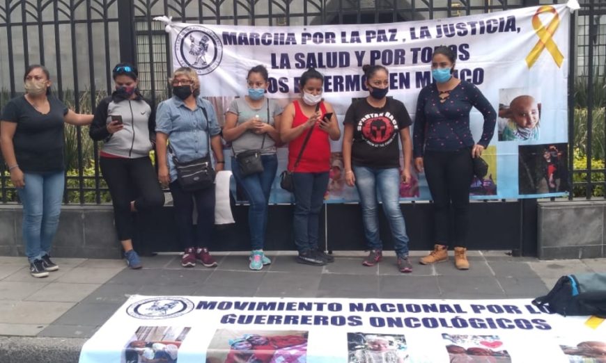 IMAGEN DEL DÍA | Padres de niños con cáncer, en huelga de hambre por falta de medicamentos