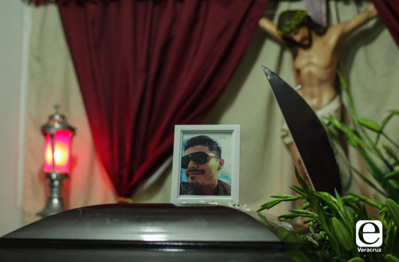FRASE DEL DÍA | «Nos sentimos desamparados porque es una lucha contra el mismo gobierno»: Marco Antonio, padre de joven ejecutado arbitrariamente en Veracruz