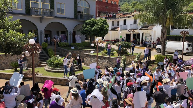 IMAGEN DEL DÍA | Protestan por feminicidio de indígenas en Cuautempan, Puebla
