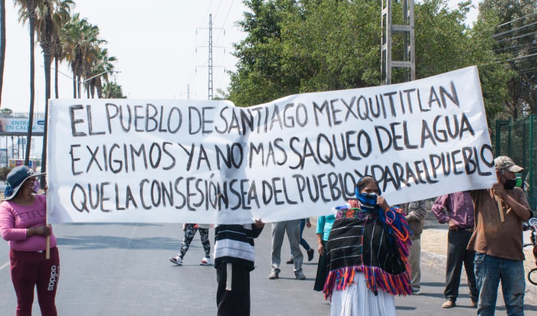 FRASE DEL DÍA | «Les molesta nuestra voz, les molesta que los pueblos sepan lo corruptos que son»: Sara Hernández, hñöhó de Santiago Mexquititlán