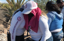 IMAGEN DEL DÍA | Buscadoras de Sonora hallan 16 fosas clandestinas con al menos 20 cuerpos